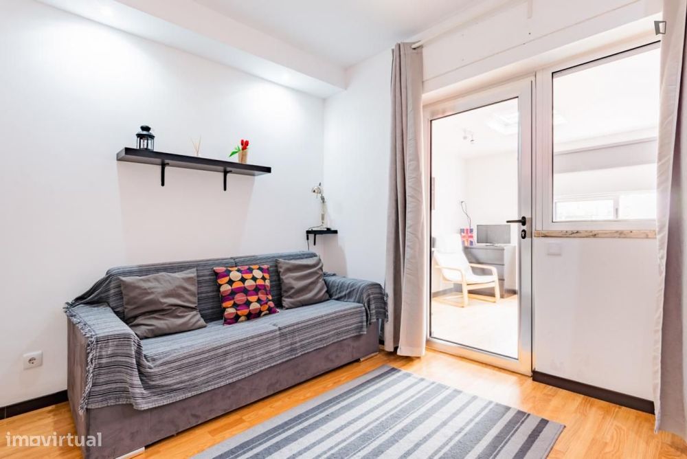 Estúdio - localizado em Baixa Coimbra