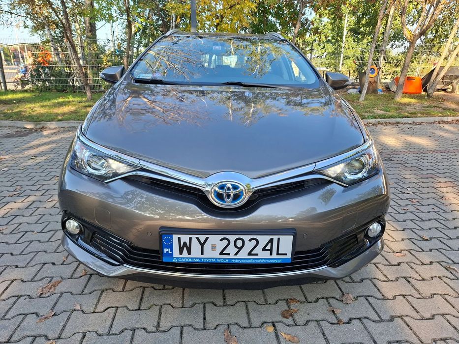 Toyota Auris Toyota Auris hybryda kombi 2018 polski salon bezwypadkowy niższy przeb