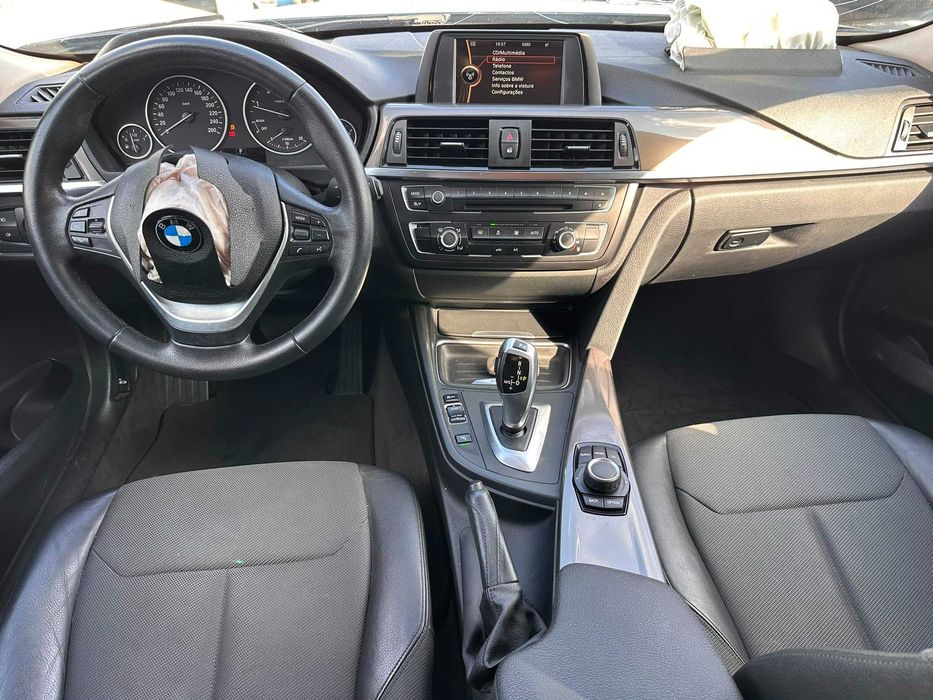 BMW 3 TOURING 2.0 320 D de 2013 Salvado