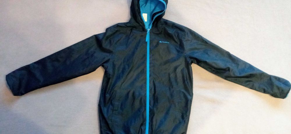 Super Cena - Kurtka Chłopięca Quechua Wiatrówka rozmiar 153 -162cm.