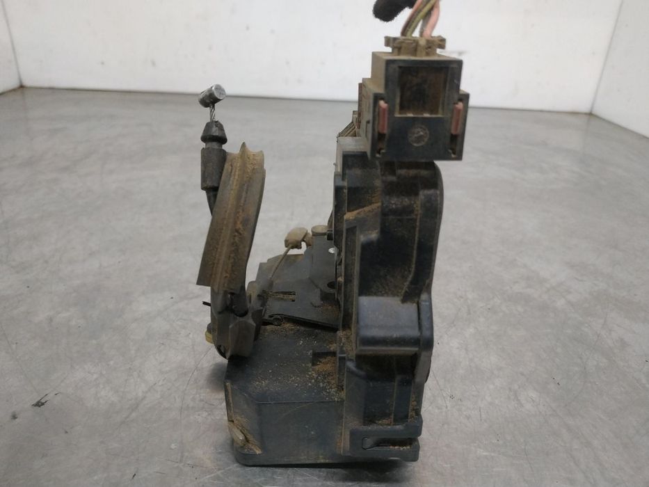Fechadura Porta Frente Esquerda Citroen Jumper Camión