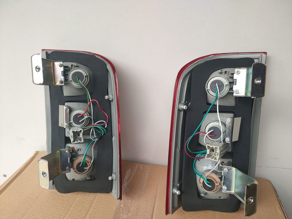 Farolim Trás ESQ / DRT PATROL Y61 2001->