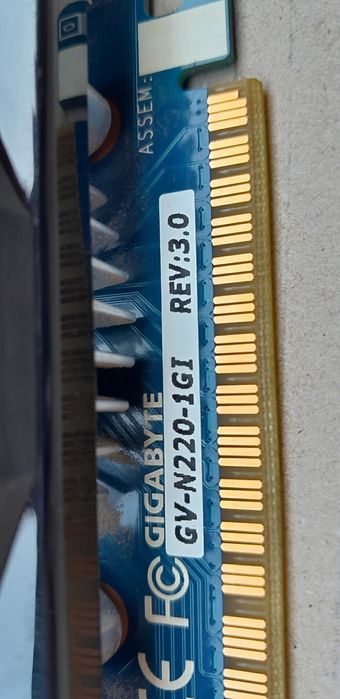 Karta graficzna Gigabyte GeForce GT220 1GB (GV-N220OC-1GI)