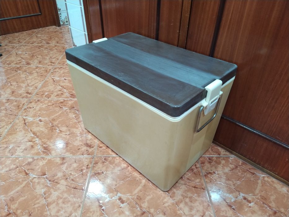 Caixa térmica 50L arca geleira campismo praia casa quarto apartamento vivenda escritório gabinete carro cozinha.