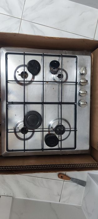 Fogão a funcionar usado