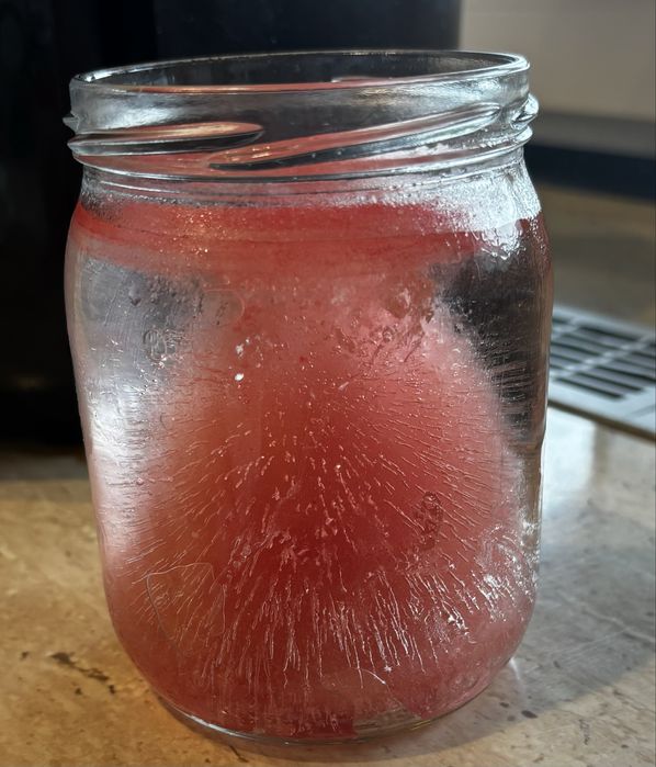 Spiralna nakladka stozkowa na kran- strukturyzacja wody