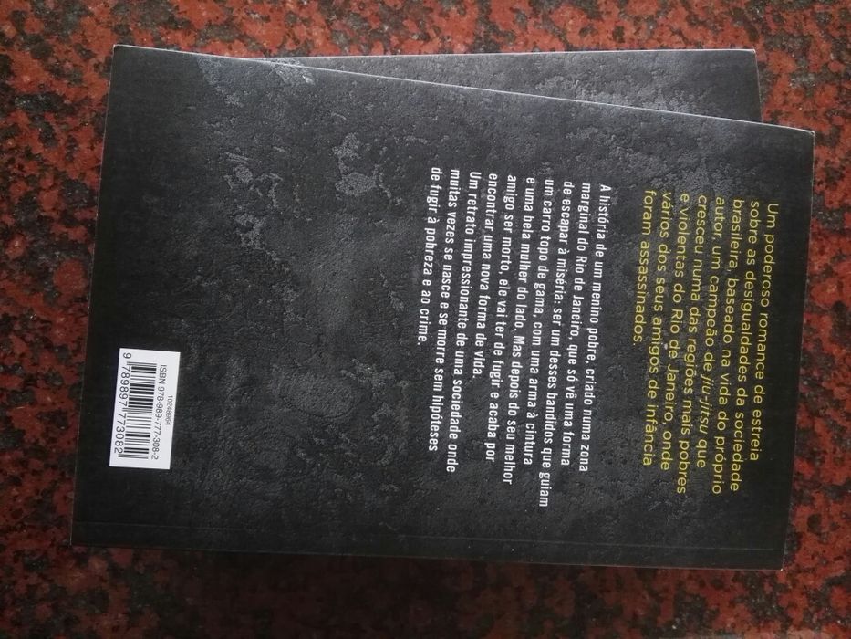 O Último da Fila - de Marlon Queiroz - NOVO