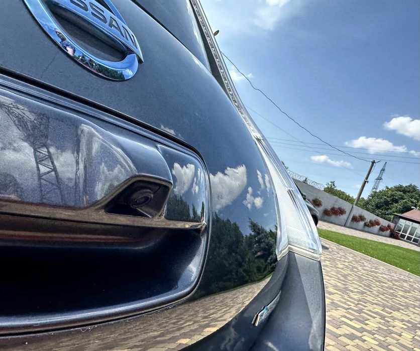 Nissan Leaf продається електромобіль Нісан Ліф в дуже хорошому стані, чистий , доглянутий , без технічних вкладень