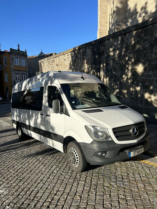 Aluguer minibus com motorista