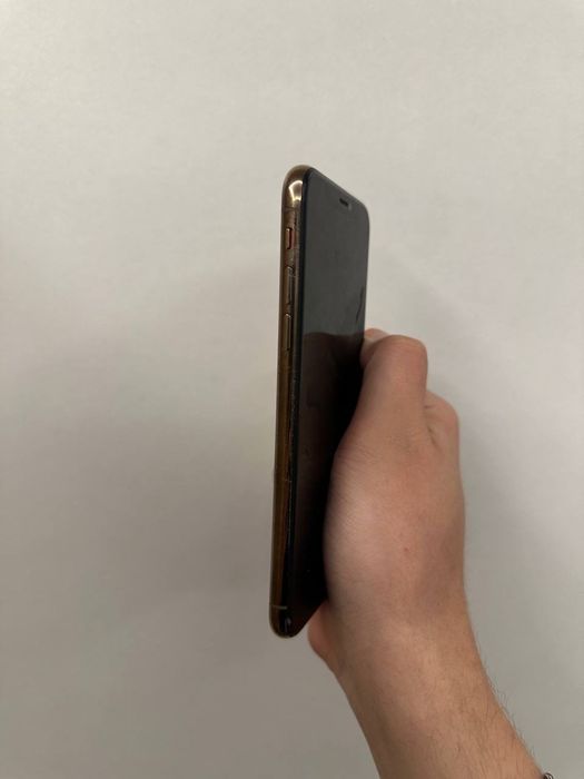 iPhone X 64 GB в золоте — не для понтов, а для дела