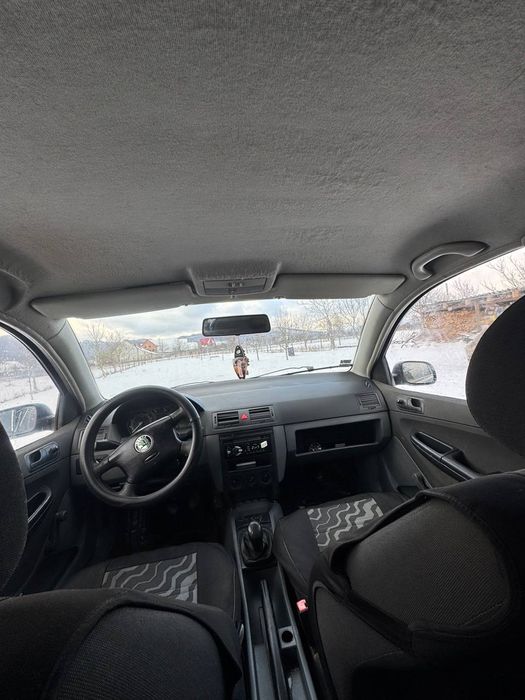 Продаю шкода фабія