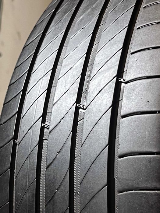 Pneus Michelin e-Primacy (Tesla) - 235/45/18 - Muito Bons
