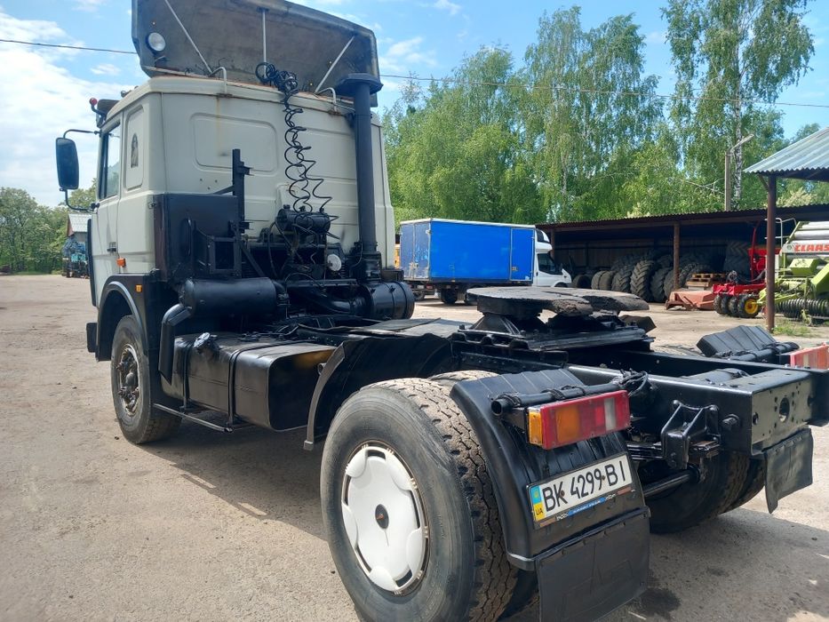 МАЗ сідловий тягач