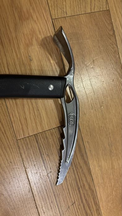 Czekan Petzl Summit 59