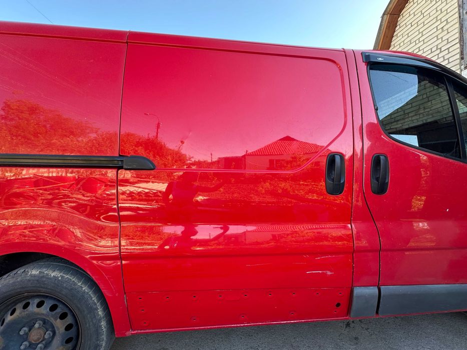 Двері зсувні праві