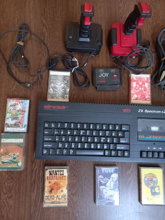 ZX Spectrum 128k +2 - 2 Joysticks -