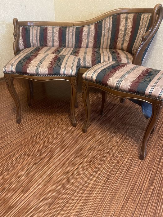 Продам мебель старинную