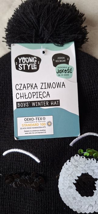 Czapka zimowa chłopięca rozmiar uniwersalny  czarna