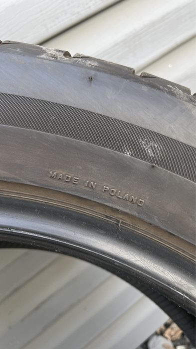 Продам комплект літніх шин Bridgestone Alenza 001 255/50 R20 00205