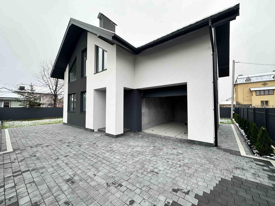 Приватний будинок на вулиці Кобзаря.