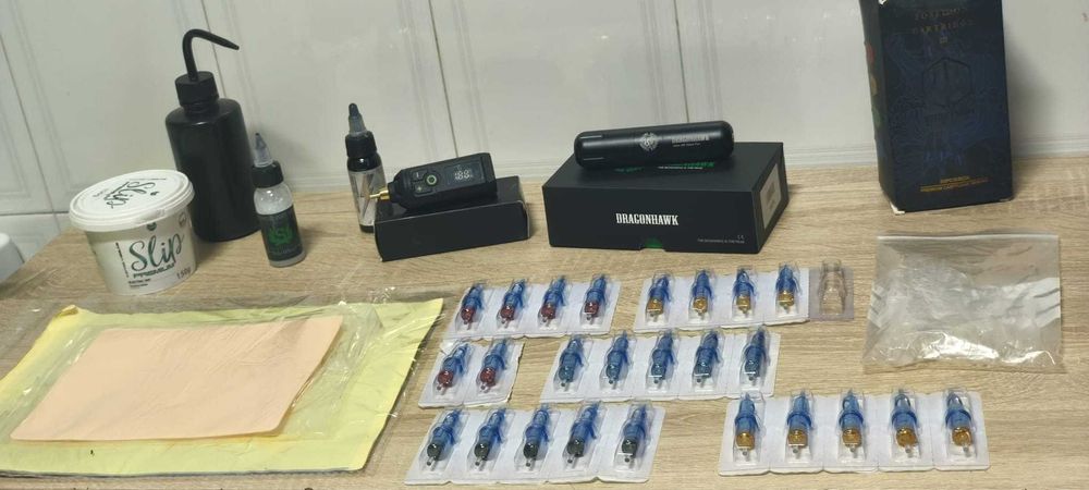 Kit Tatuagem máquina Dragonhawk + bateria como novo.