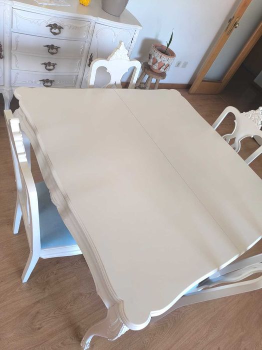 Conjunto sala / Aparador, Mesa e 4 Cadeiras / estilo "Queen Anne" / restaurado por profissionais