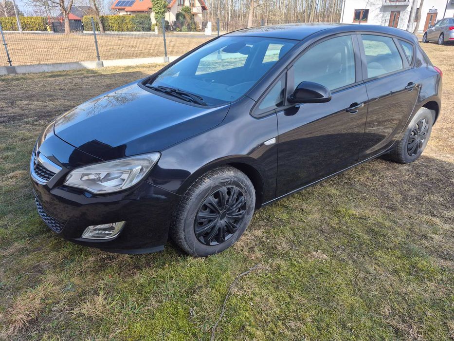 Opel Astra J 1,7 CDTI Uszkodzony Silnik