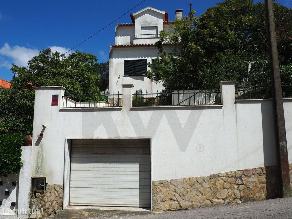 Moradia T4| lote de 500 m2| Venda do Pinheiro | Excelente Localização