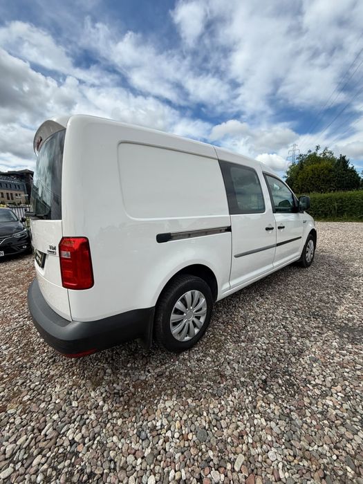 VW CADDY maxi  5-osobowy salon polska