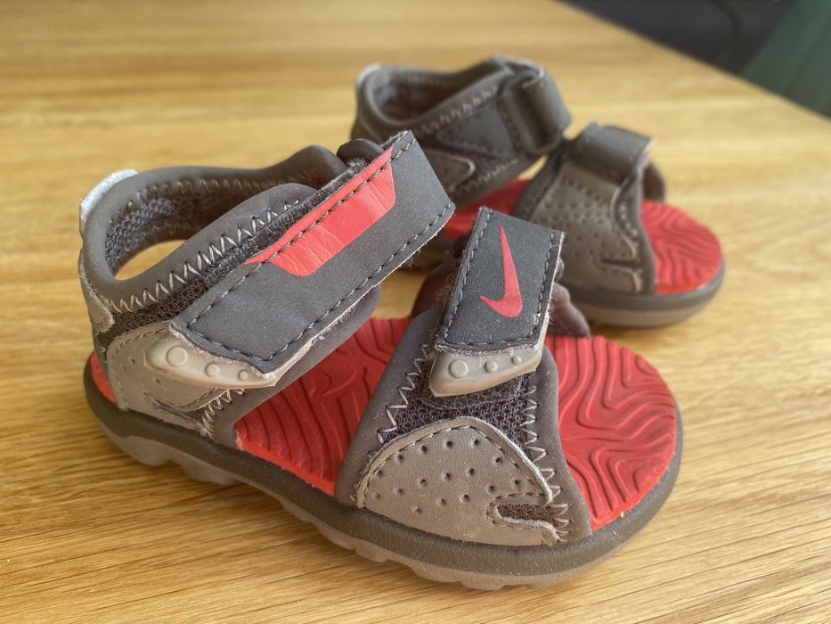 Buty sandałki Nike r.16 używane