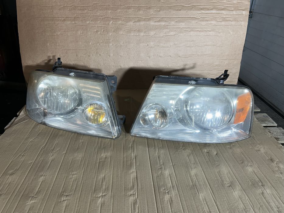Ford f150 rok 2004-08 lampy przod