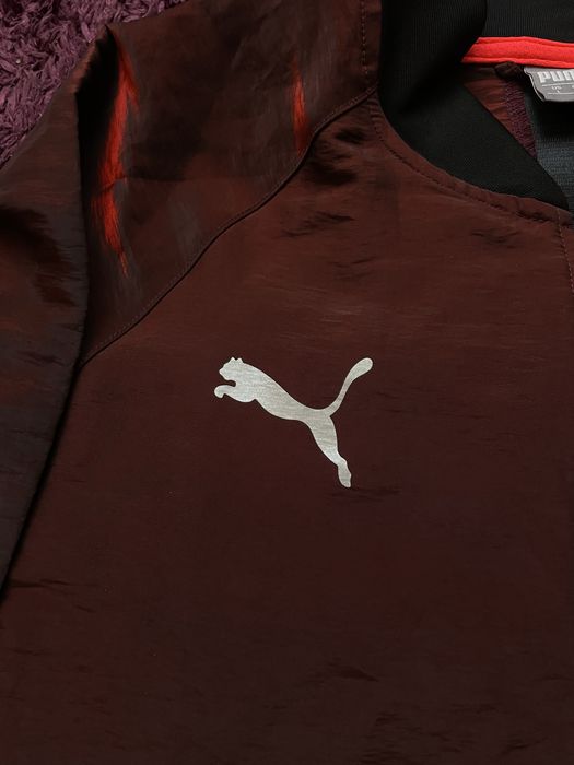Куртка puma L розмір