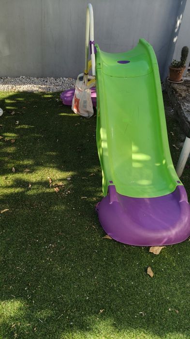 Escorrega com água