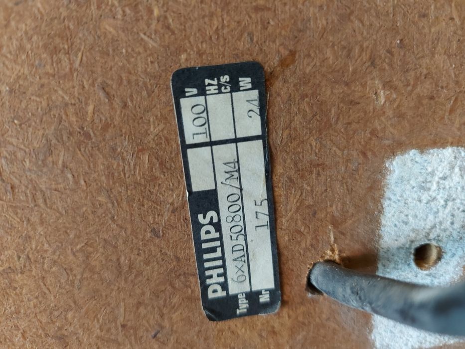 Colunas Philips 100 v