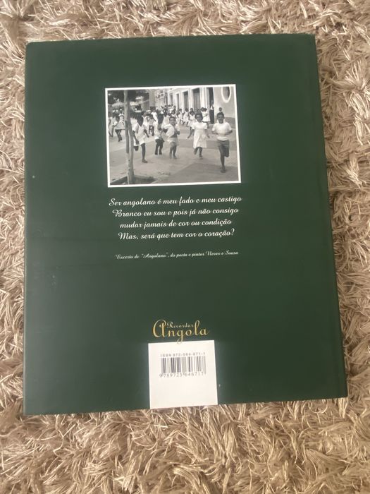 Livros “Recordar Angola”