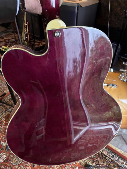 Peavey Rockingham B6 Hollow Body – Bigsby – Cherry