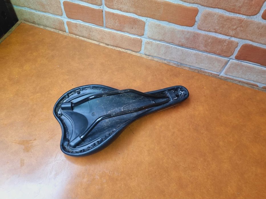 Saddle - Excellent Condition422667475768453122