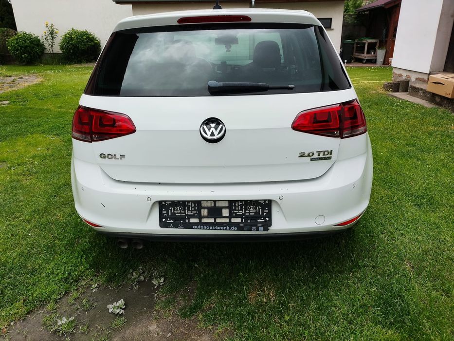 Tylny zderzak Golf 7 kod lakieru LC9A