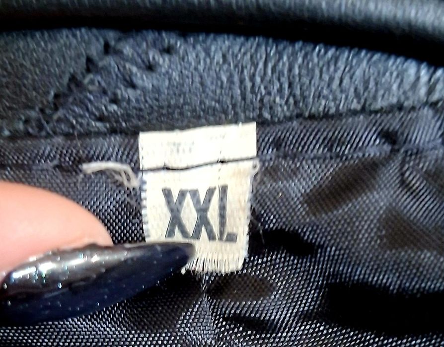 Czarna kamizelka z naturalnej skóry