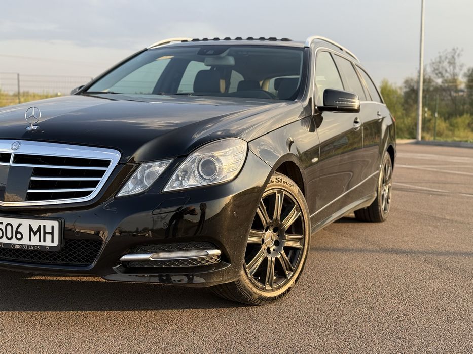 Mercedes-Benz E250 CGI BlueEFFICIENCY W212 2011