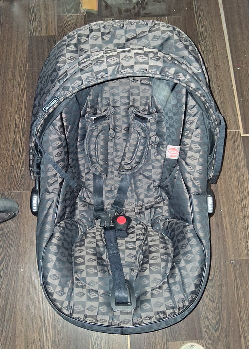 Conjunto Bebécar (Carrinho + Ovo Easymaxi LF) – Praticamente Novo!