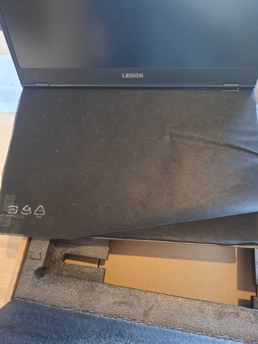 Lenovo Legion 5 17IMH05H