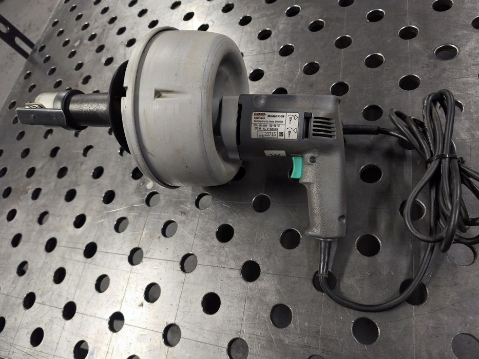 Elektryczna spirala bębnowa do czyszczenia rur odpływów  Ridgid K-39