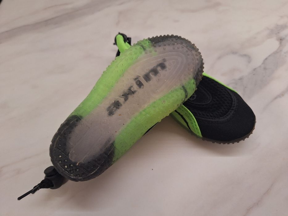 Buty do wody rozmiar 27