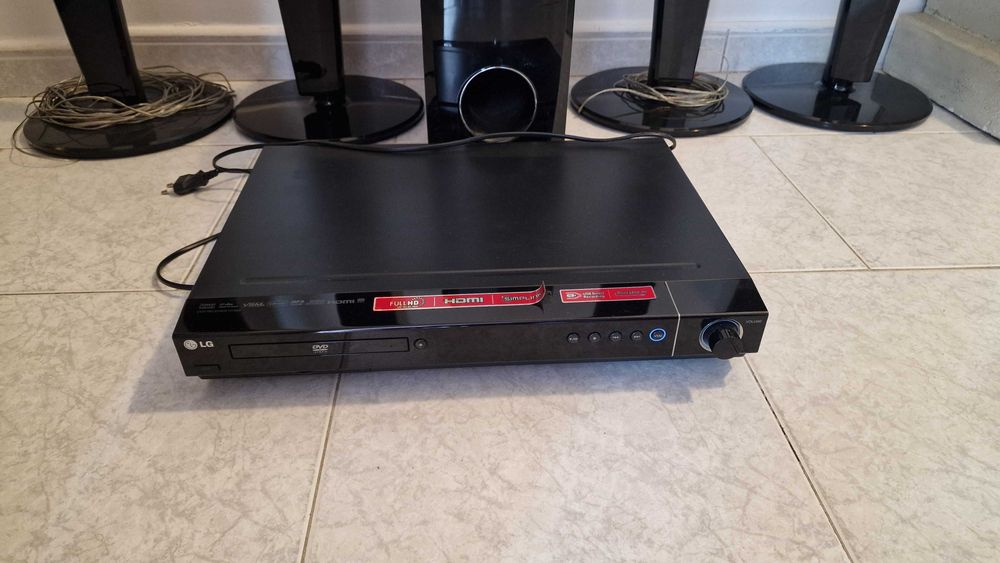 Sistema som LG surround 6 speakers