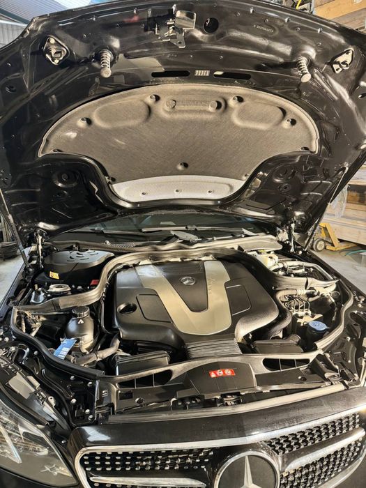 Mersedes - Benz W212.