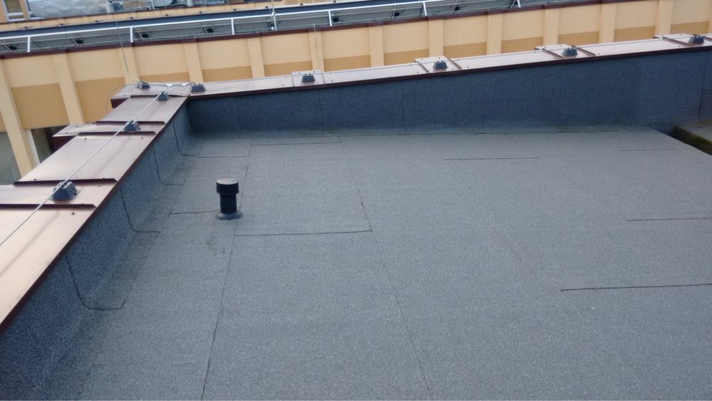 Dekarz, uslugi dekarskie , montaz papy termozgrzewalnej, dachy plaskie