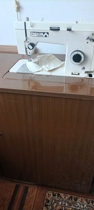 Maszyna Łucznik w szafce