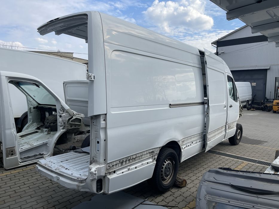 Бочина бік правий Mercedes Sprinter W907 LONG