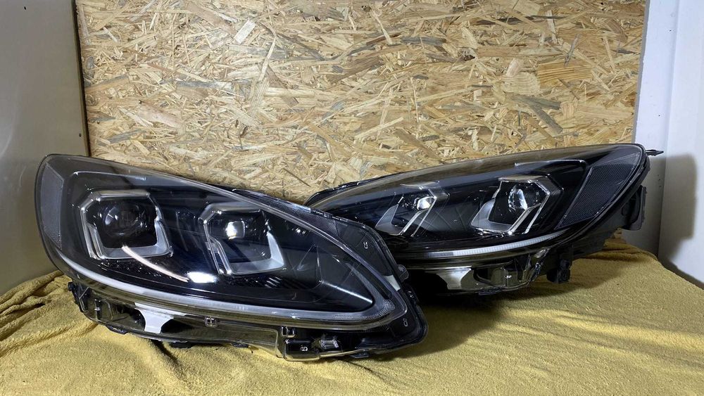 OKAZJA Ford Kuga 3 lewa + prawa komplet FULL LED ŁADNE